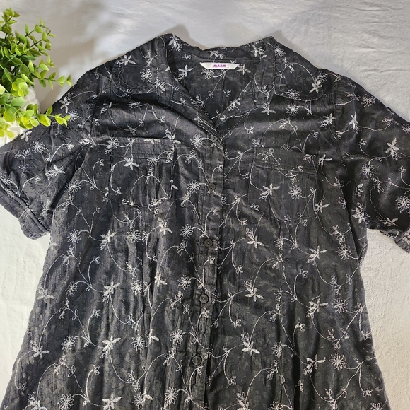 3/$35 Excellent used condition - Alia dress shirt - Picture 2 of 4